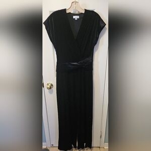 Tiss the season to show off - NWOT